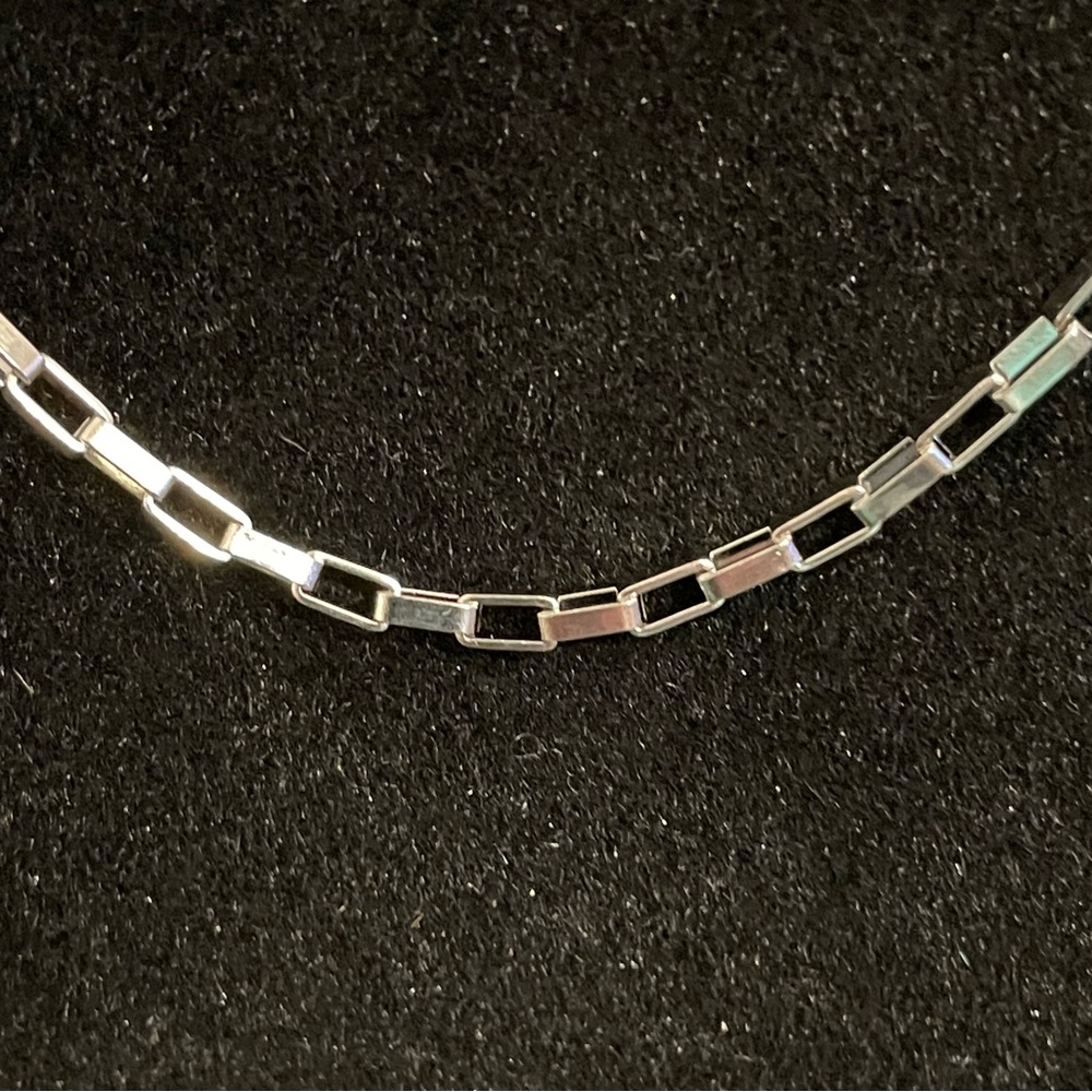 Square Link 23.5 in Chain